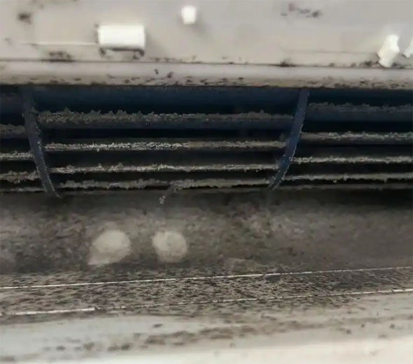 沈丘空调吹的风有股烧焦味是怎么回事